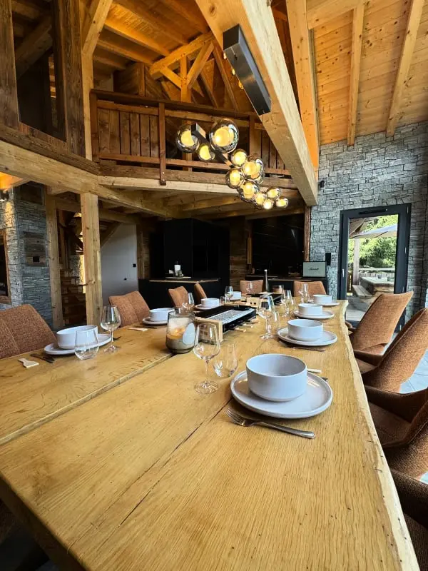 ✨ Chalet Les Écureuils – Piscine Intérieure, Spa, Sauna &amp; Hammam – 12 Pers.