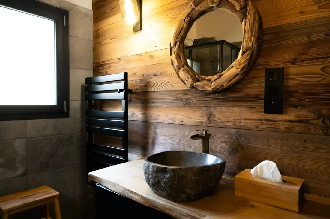 ✨ Chalet Les Écureuils – Piscine Intérieure, Spa, Sauna &amp; Hammam – 12 Pers.