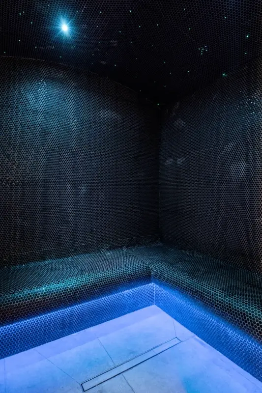 ✨ Chalet Les Écureuils – Piscine Intérieure, Spa, Sauna &amp; Hammam – 12 Pers.