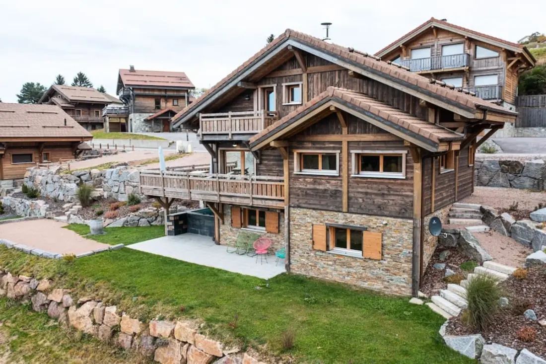 Chalet Les Papis ⭐ Piscine Chauffée • Sauna • Vue Sur Le Lac • Gérardmer