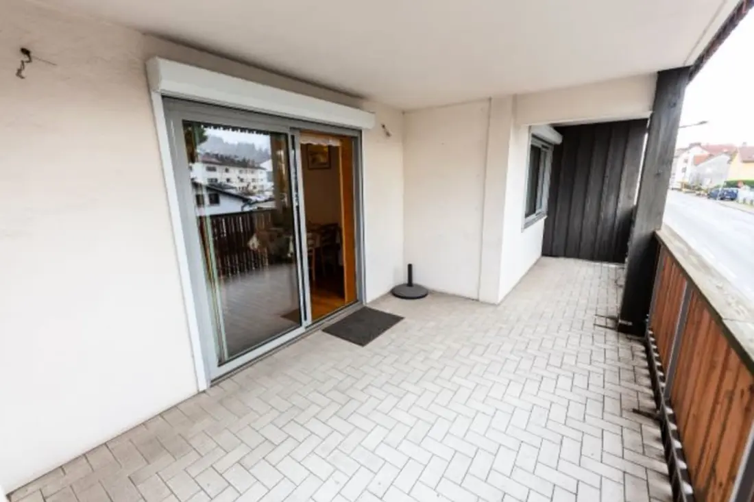 Chaleureux 29m² Avec Balcon Et Vue Sur Le Lac