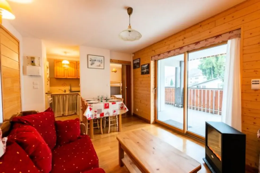 Chaleureux 29m² Avec Balcon Et Vue Sur Le Lac