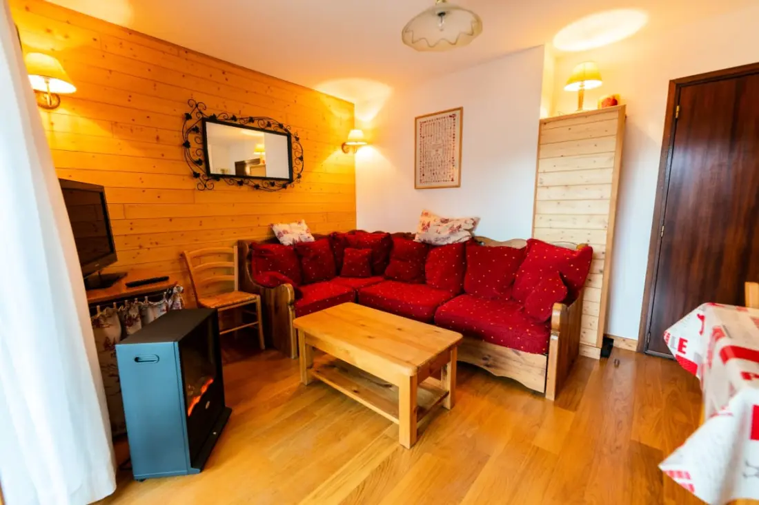 Chaleureux 29m² Avec Balcon Et Vue Sur Le Lac