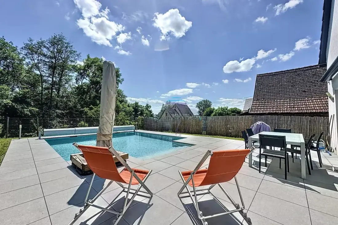 Maison Avec Piscine Privée à Gougenheim Vignoble