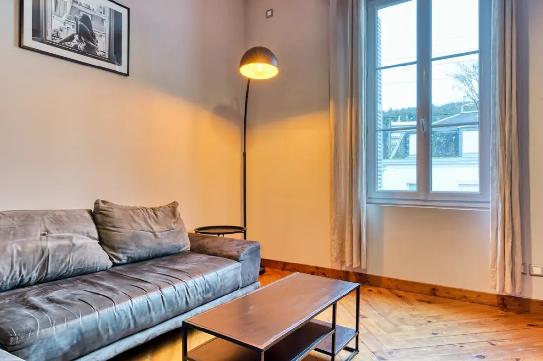 Julie : Beau F6 4 étoiles★★★★rénové 4 étoiles★★★★terrasse 4 étoiles★★★★parking 4 étoiles★★★★rouen