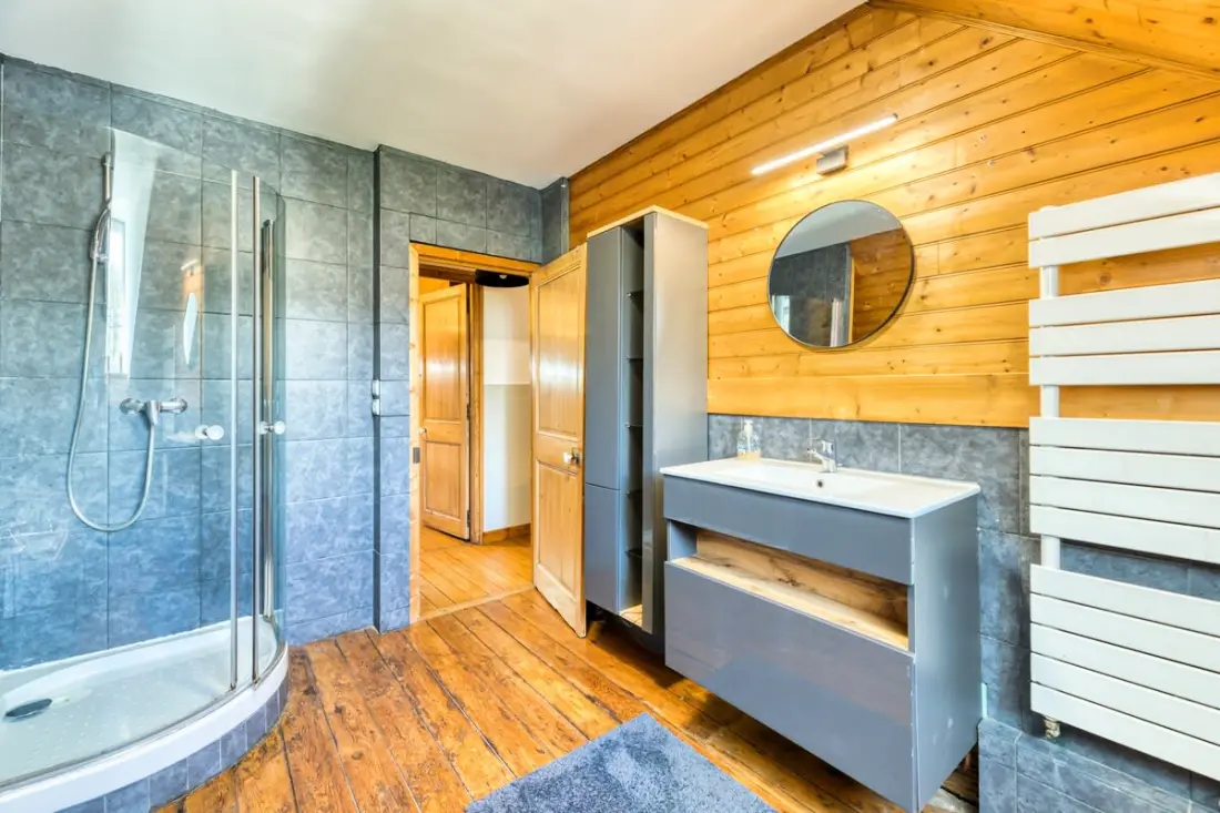 Julie : Beau F6 4 étoiles★★★★rénové 4 étoiles★★★★terrasse 4 étoiles★★★★parking 4 étoiles★★★★rouen