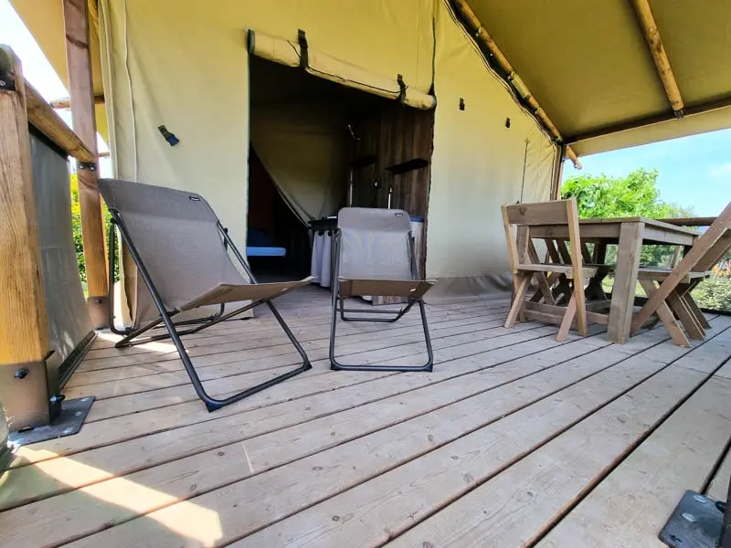 Flower Camping Les Micocouliers 3 étoiles★★★