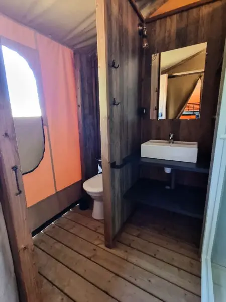 Flower Camping Les Micocouliers 3 étoiles★★★