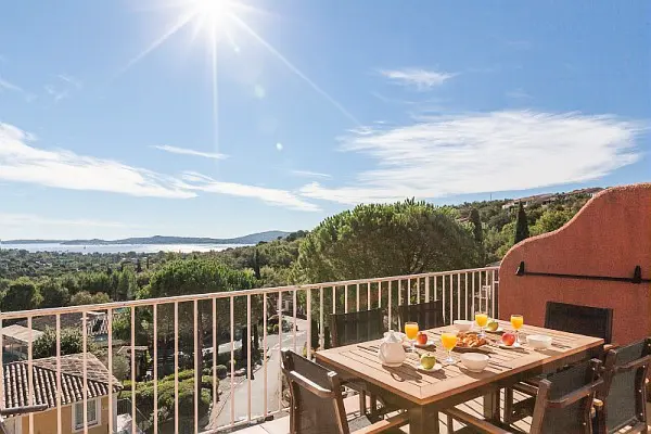 Les Appartements aux Restanques du Golfe de St Tropez - maeva Home