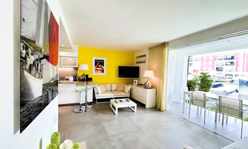 Résidence Appartement Rénové Avec Amarrage -climatisé-wifi - - Grimaud - Port Grimaud - 1