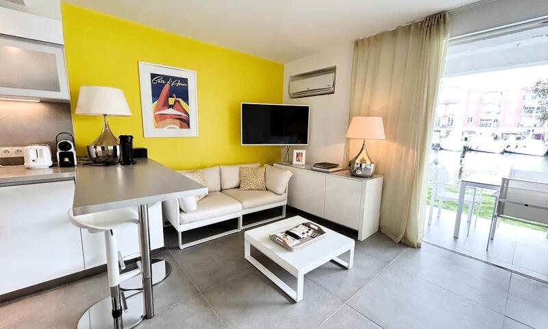 Résidence Appartement Rénové Avec Amarrage -climatisé-wifi - - Grimaud - Port Grimaud - 2