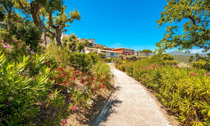 Résidence Pierre & Vacances Les Restanques du Golfe de Saint Tropez - Grimaud - Port Grimaud - 11