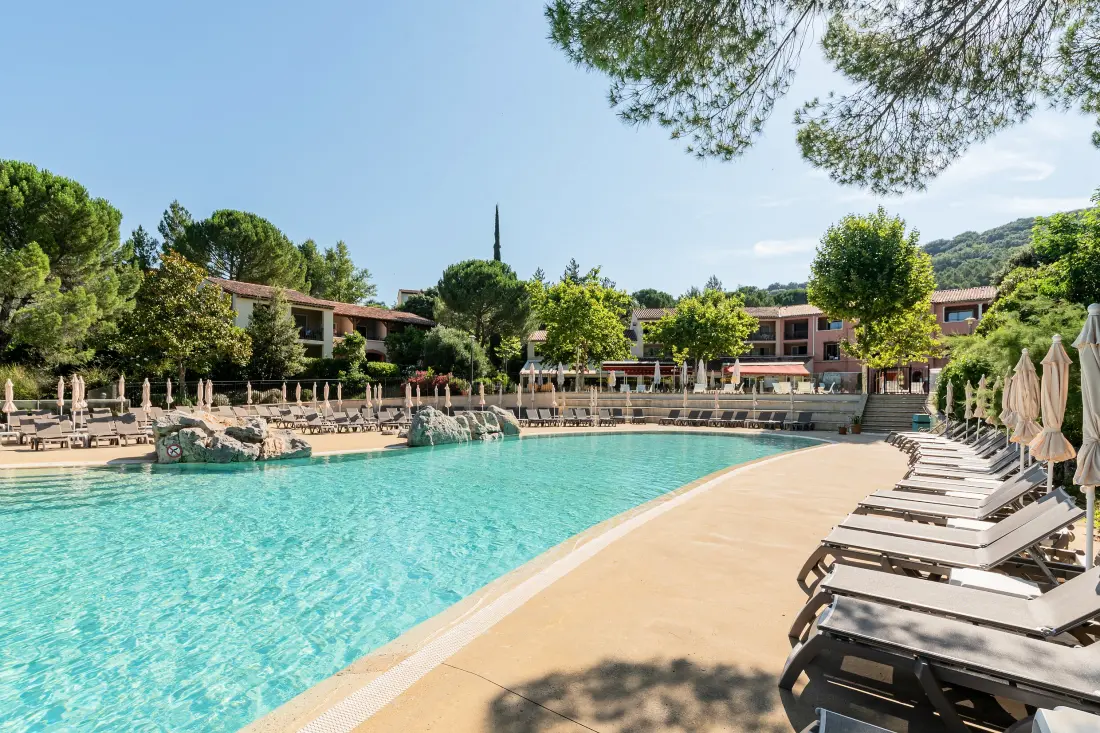Village Pierre & Vacances Le Rouret 3 étoiles★★★