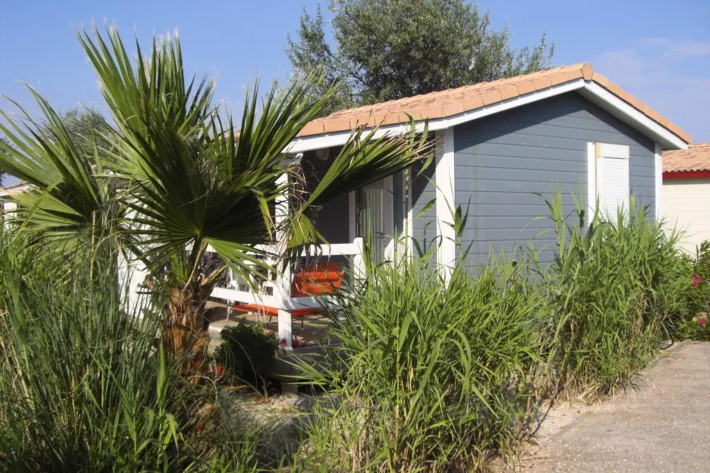 Camping Le Hameau des Canisses3 étoiles★★★
