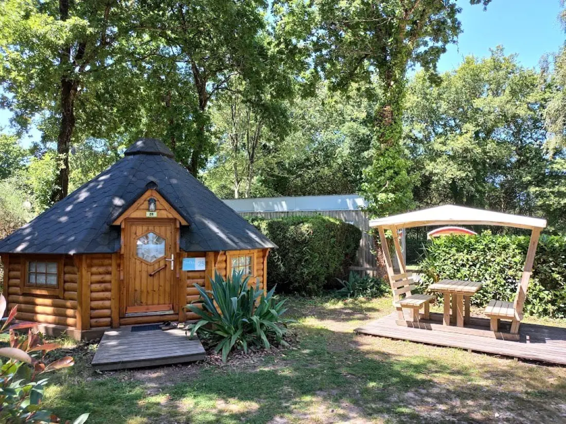 Camping L'Étang du Pays Blanc 4 étoiles★★★★