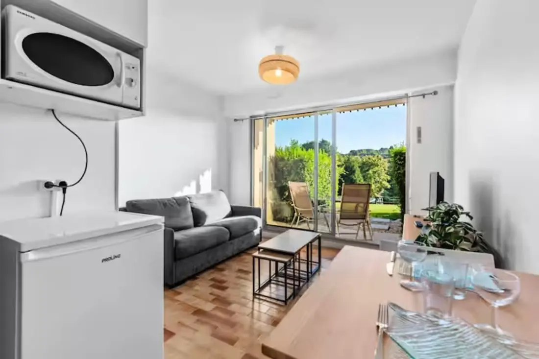 Appartement Vue Sur Le Golf  Avec Terrasse