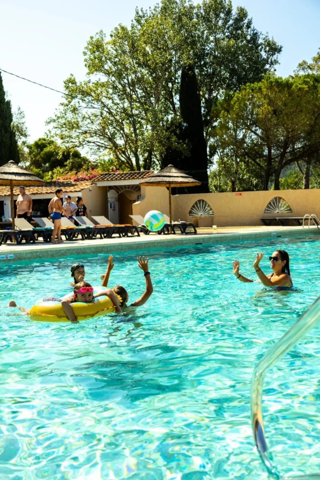 Camping maeva Escapades Le Hameau des Pins 3 étoiles★★★
