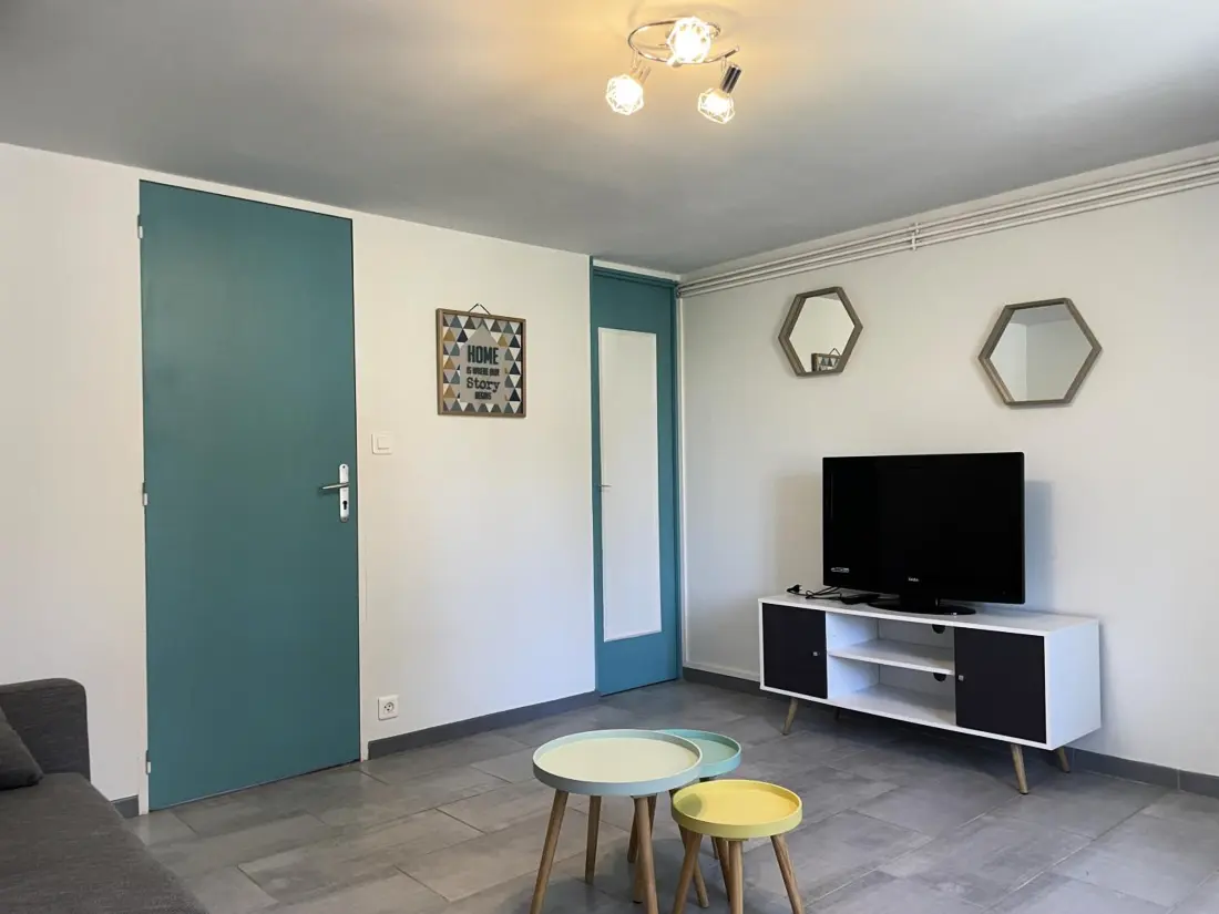 Maison de Vacances Isle-et-Bardais 7