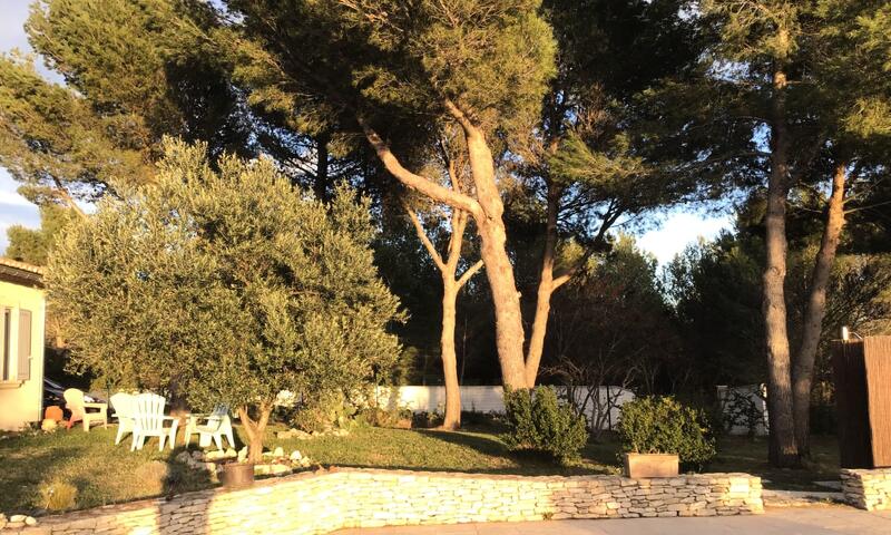 Belle Villa Provençale Au Calme Avec Piscine - - Isle-sur-la-Sorgue - 11