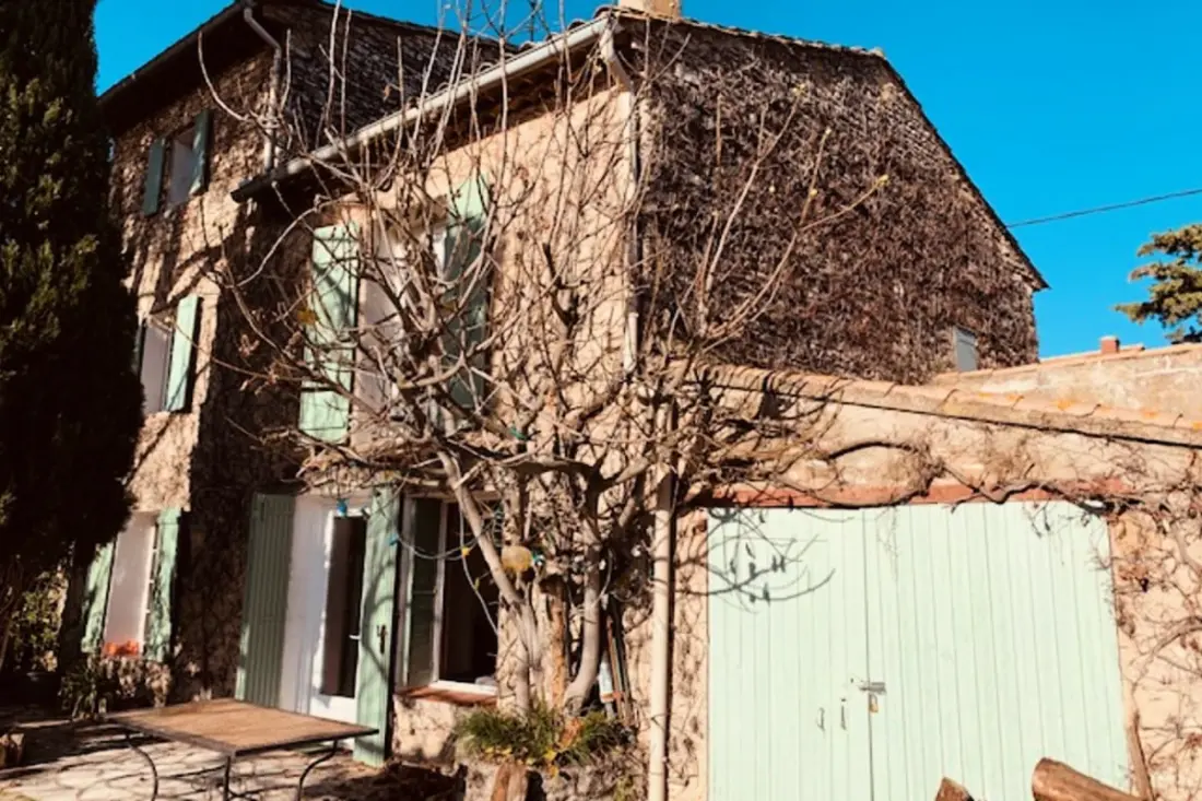 Maison En Pierre Proche Du Centre Ville