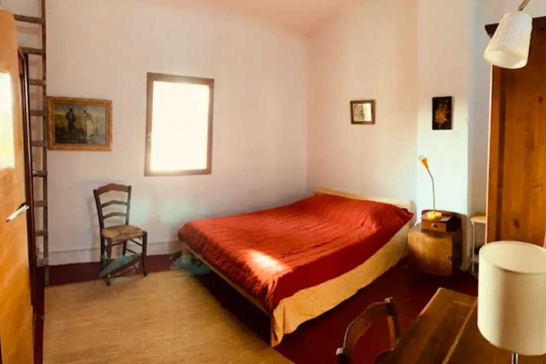 Maison En Pierre Proche Du Centre Ville