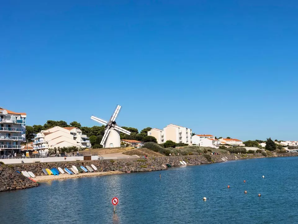 Camping Le Bosquet** - - Jard Sur Mer - 1