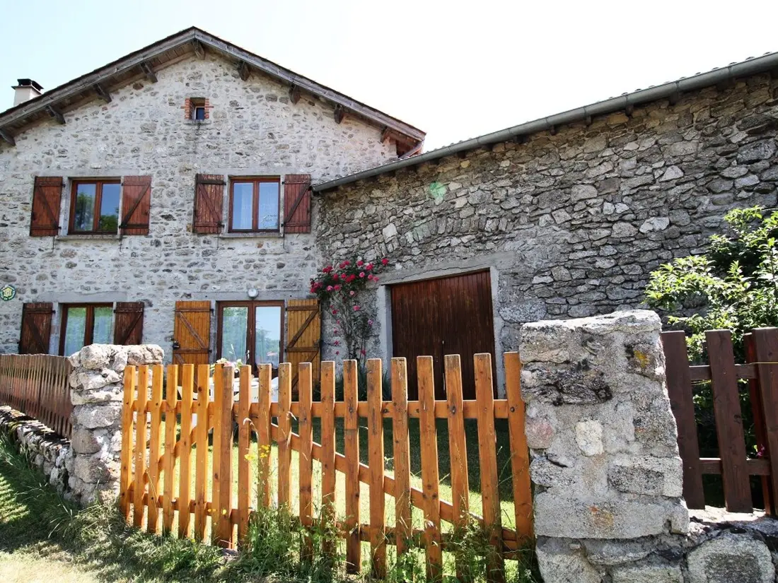 Maison de Vacances Jullianges 2