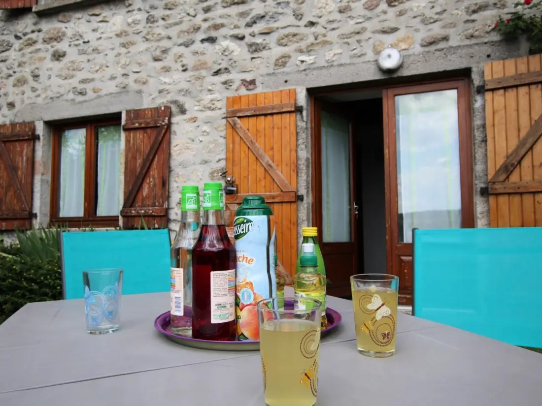 Maison de Vacances Jullianges 2