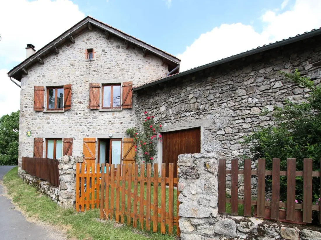 Maison de Vacances Jullianges 2