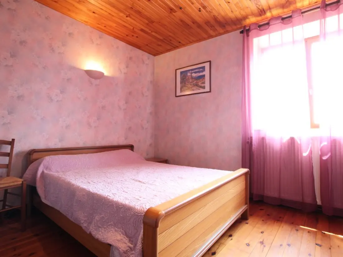 Maison de Vacances Jullianges 2