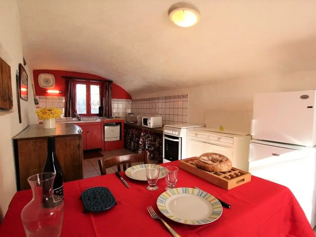 Maison de Vacances Jullianges 3
