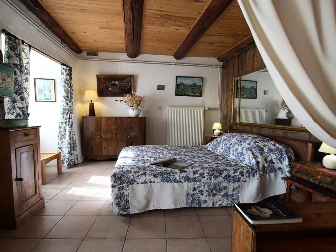 Maison de Vacances Jullianges 3