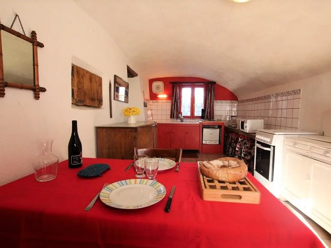 Maison de Vacances Jullianges 3