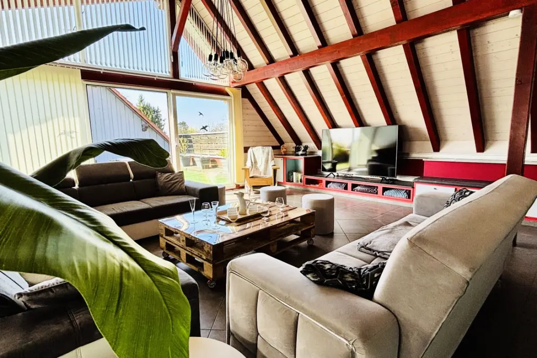 Maison 250m² - 11 Personnes - Avec Belle Terrasse!