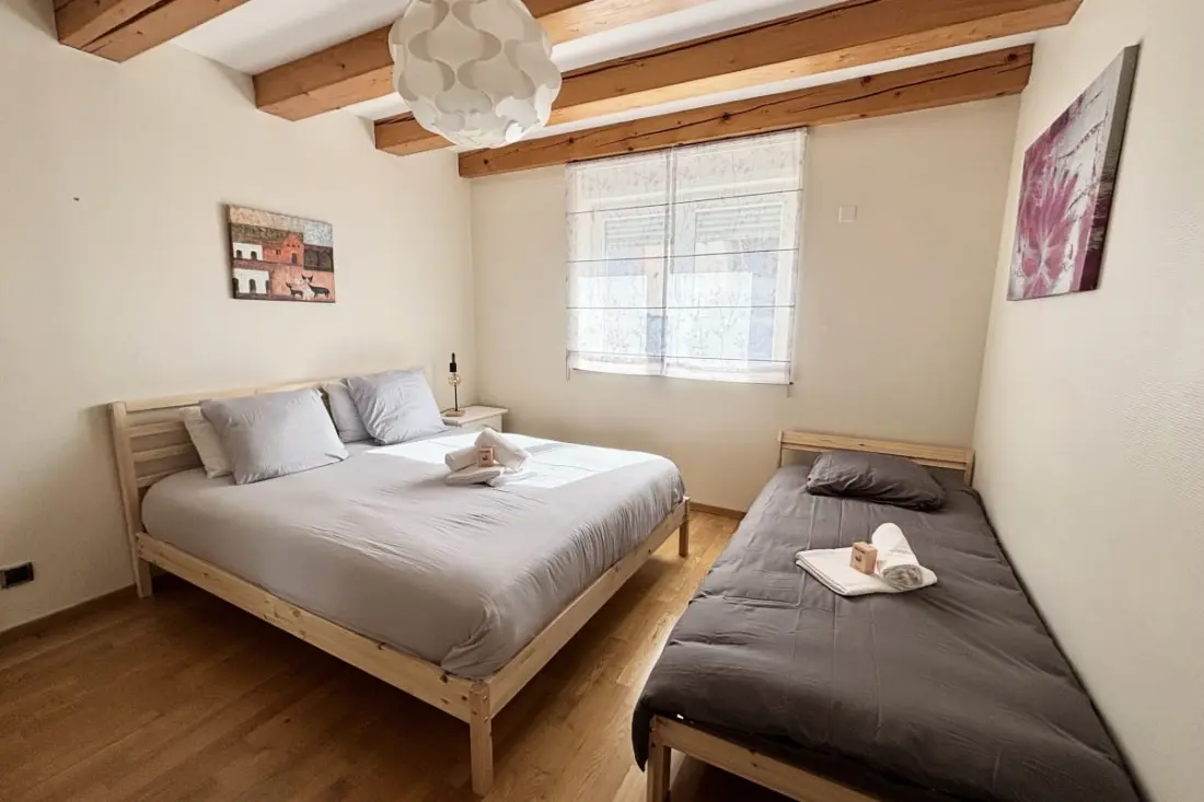 Maison 250m² - 11 Personnes - Avec Belle Terrasse!