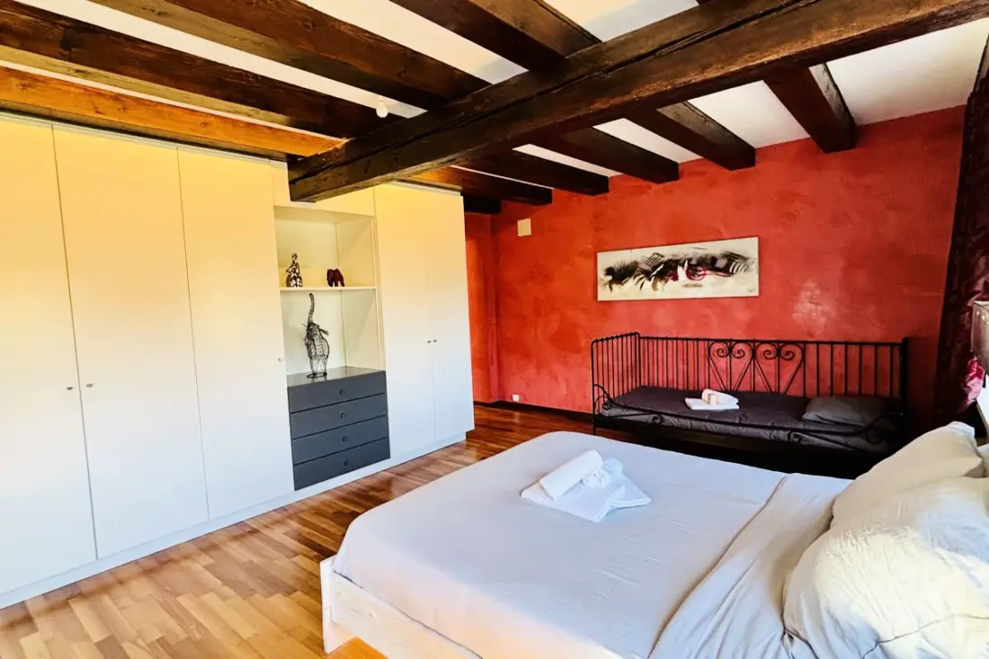 Maison 250m² - 11 Personnes - Avec Belle Terrasse!
