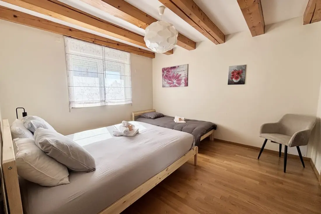Maison 250m² - 11 Personnes - Avec Belle Terrasse!