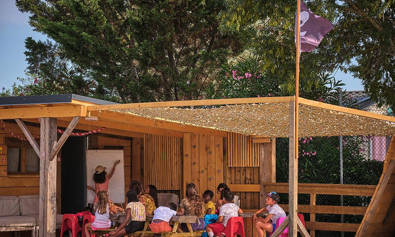 Camping Crin Blanc - L'Albaron - 23