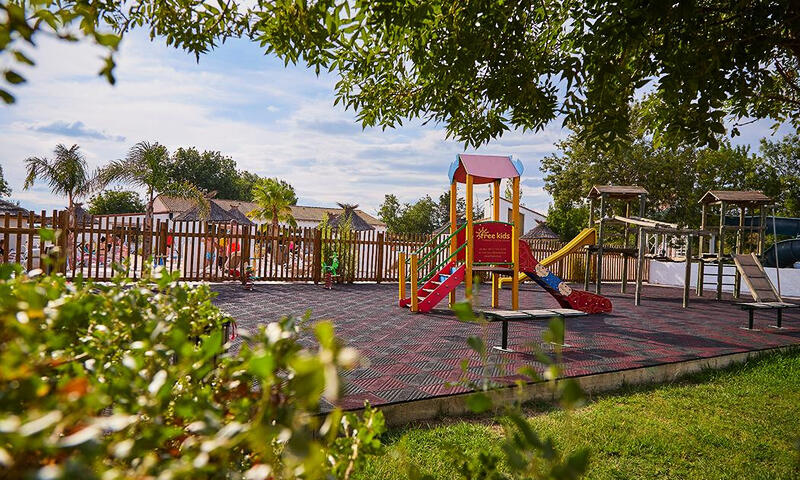Camping Crin Blanc - L'Albaron - 13