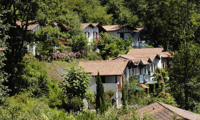 France - Pyrénées - La Bastide Clairence - Résidence Les Collines Iduki 4*