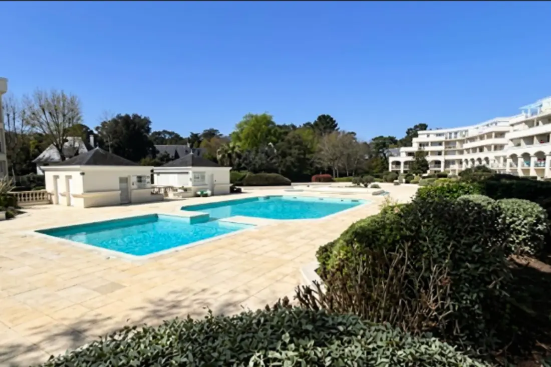 Appartement Avec Piscines Et Jardin Proche Plage