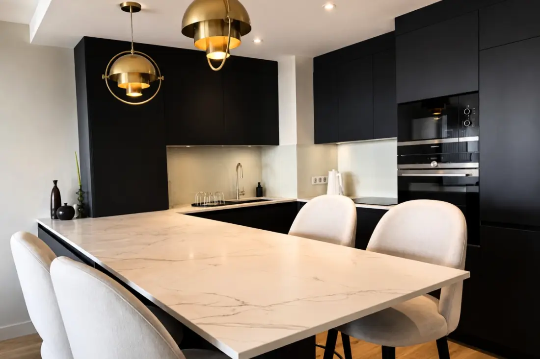 Bel Appartement Avec Balcon Et Parking à La Baule