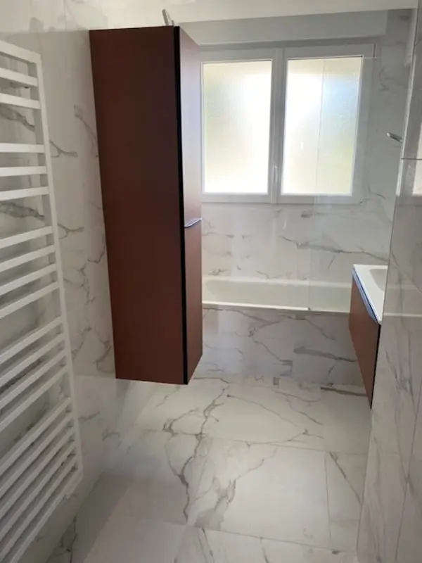 Bel Appartement Avec Balcon Et Parking à La Baule