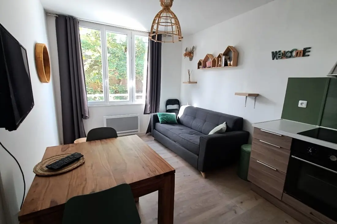 Joli Studio 32 Mètres Carrés à Côté De La Plage