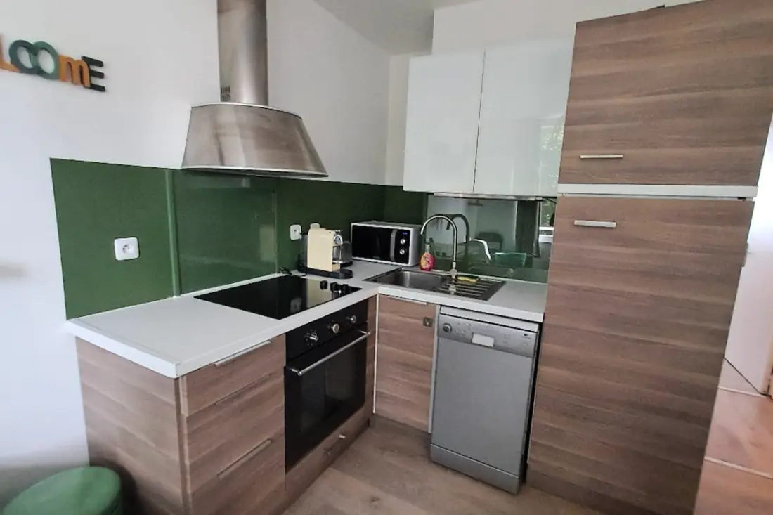 Joli Studio 32 Mètres Carrés à Côté De La Plage