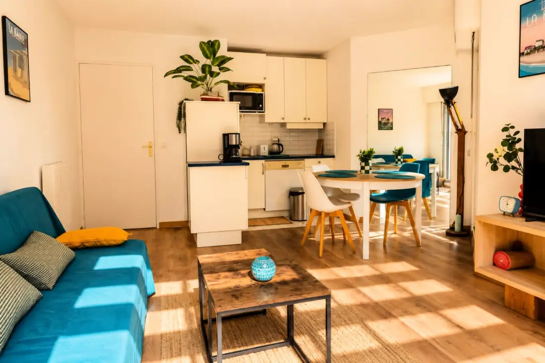 Piscine, 3 Balcons &amp; Parking
