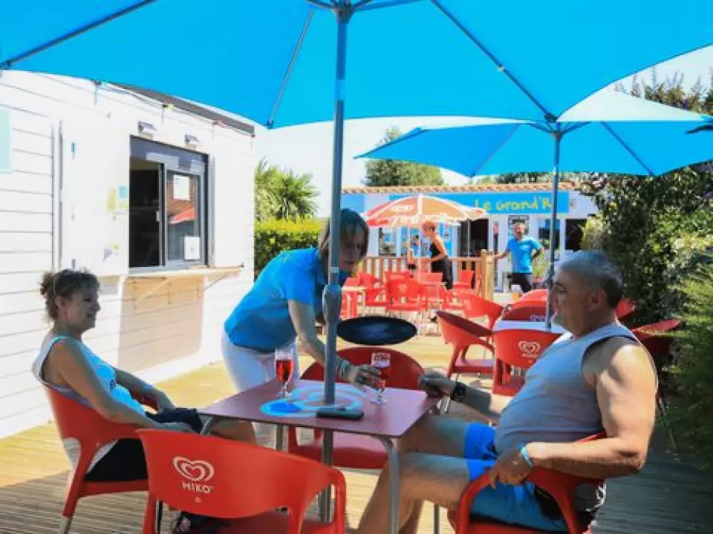 Camping Paradis - Le Grand R  4 étoiles★★★★