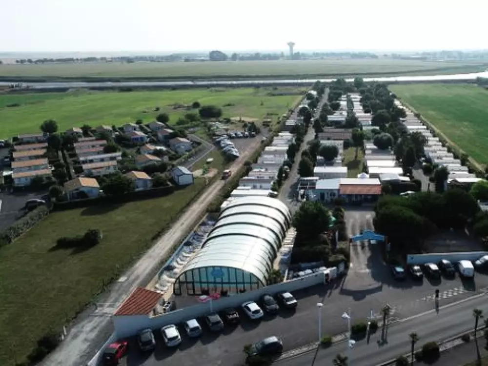Camping Paradis - Le Grand R  4 étoiles★★★★