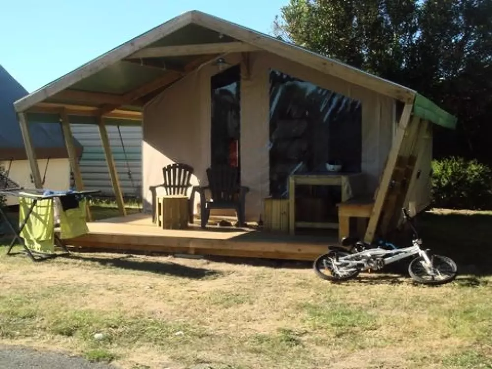 Camping Paradis - Le Grand R  4 étoiles★★★★