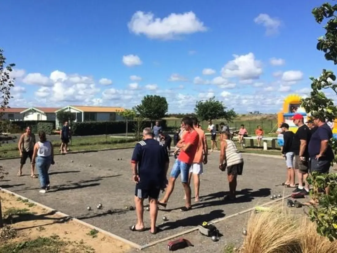 Camping Paradis - Le Grand R  4 étoiles★★★★